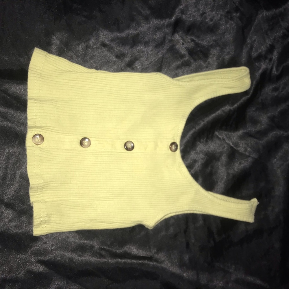 Baby tee yellow